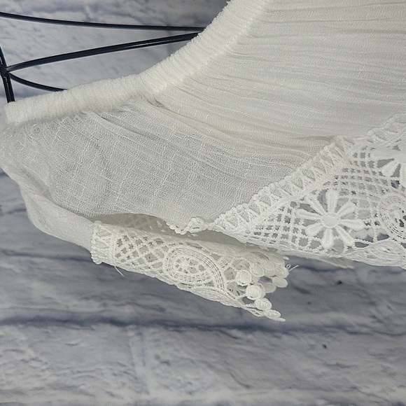 JELLA COUTURE White ON/Off Shoulder Lacey Dress Chest 40" Length 35" - Picture 5 of 10